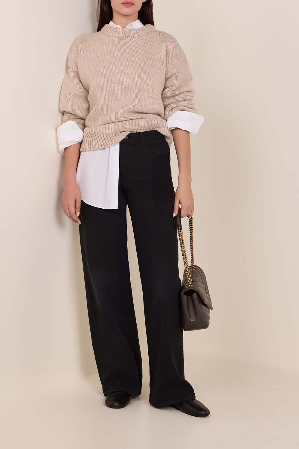 מכנסי ג'ינס בגזרה רחבה